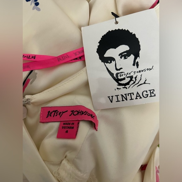 Betsey Johnson Feminine Cream Pink Floral Maxi Dress - Picture 6 of 9